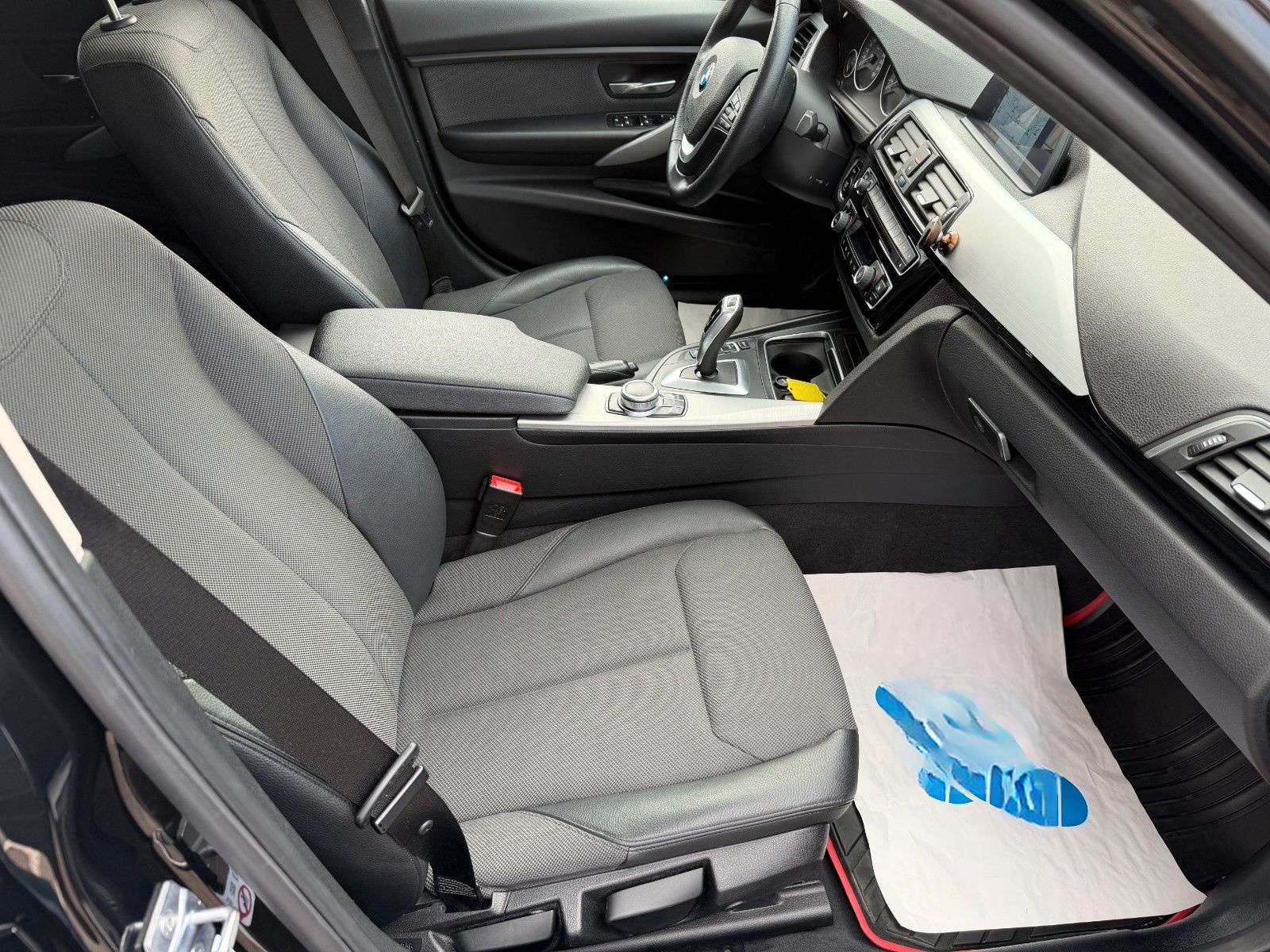 BMW 320 3 Limousine 320 d Advantage foto 20