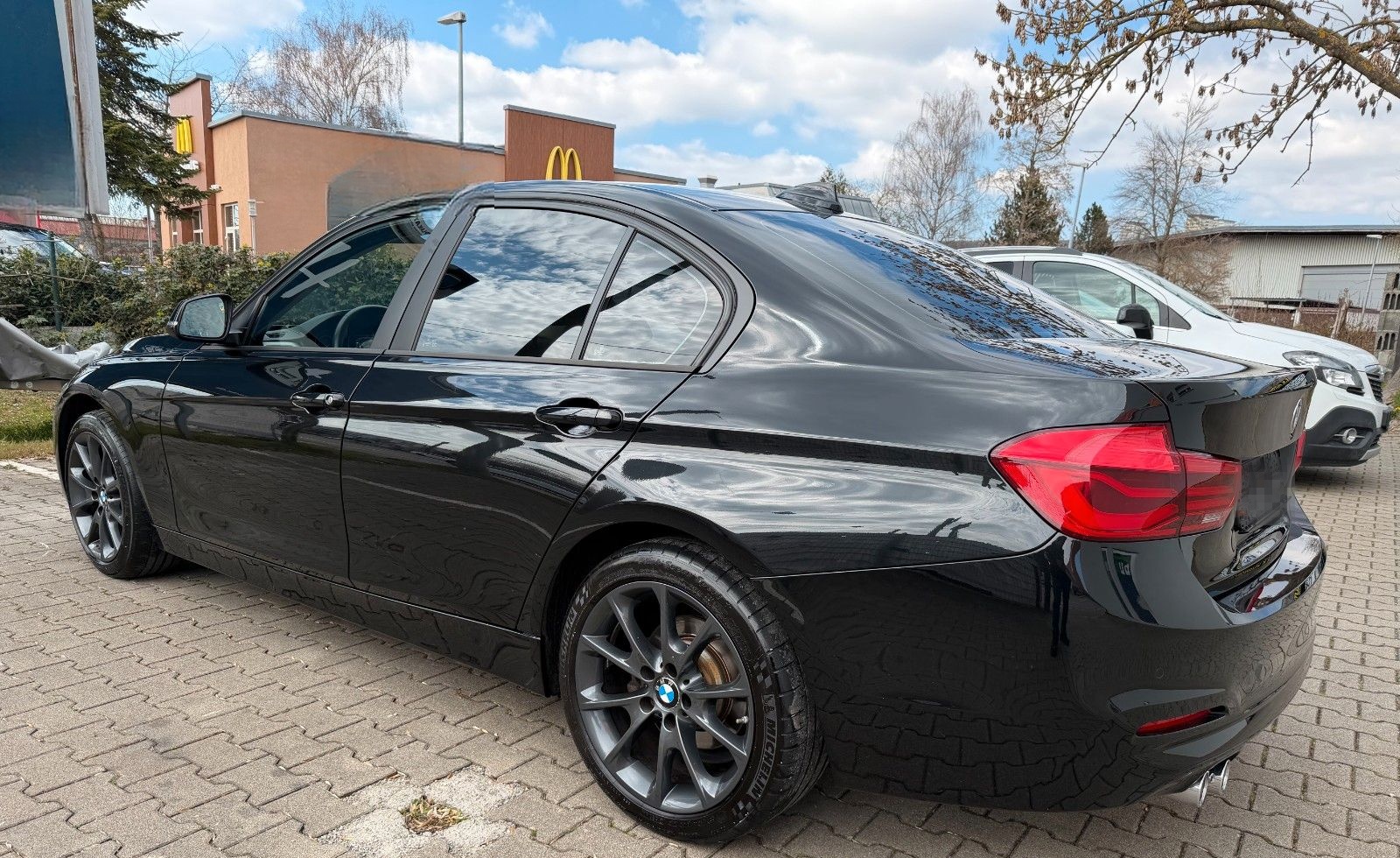 BMW 320 3 Limousine 320 d Advantage foto 8