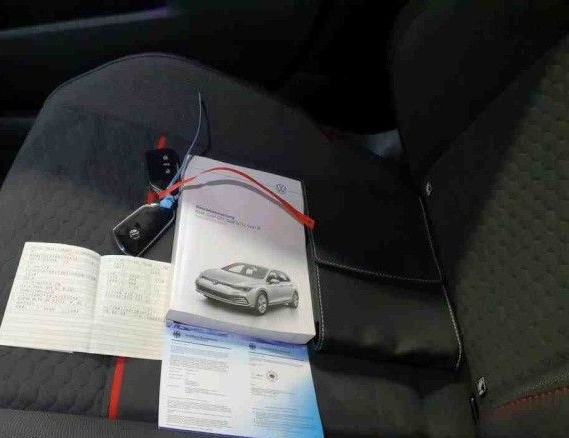 Volkswagen Golf VIII Lim. GTI Clubsport 2.0 TSI DSG SHZ+CP foto 14