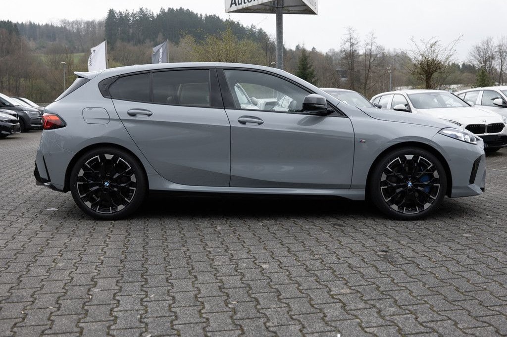 BMW 135 xDrive PANO HUD 360° LED ACC NAVI H/K SHZ foto 6