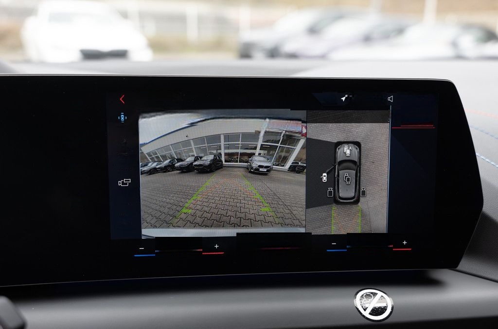 BMW M135i xDrive PANO HUD 360° LED ACC NAVI H/K SHZ foto 22