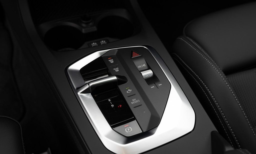 BMW M135i xDrive PANO HUD 360° LED ACC NAVI H/K SHZ foto 23