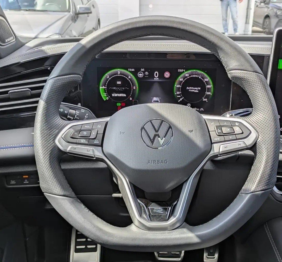 Volkswagen Tiguan 4M R-Line foto 6