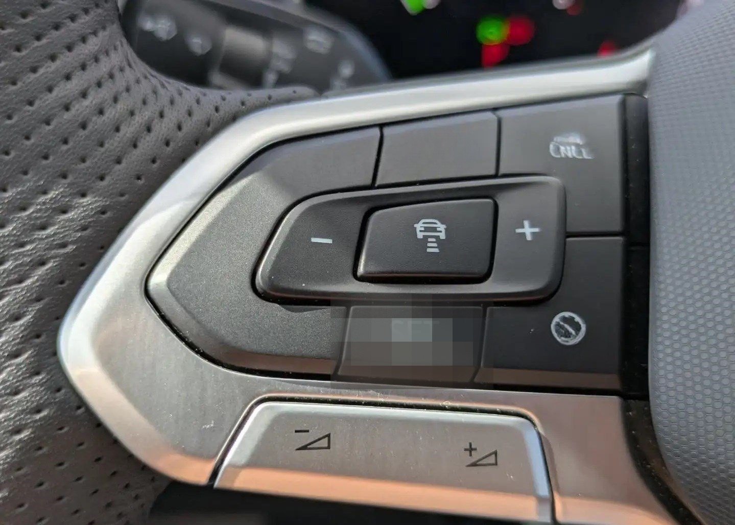 Volkswagen Tiguan 4M R-Line foto 10