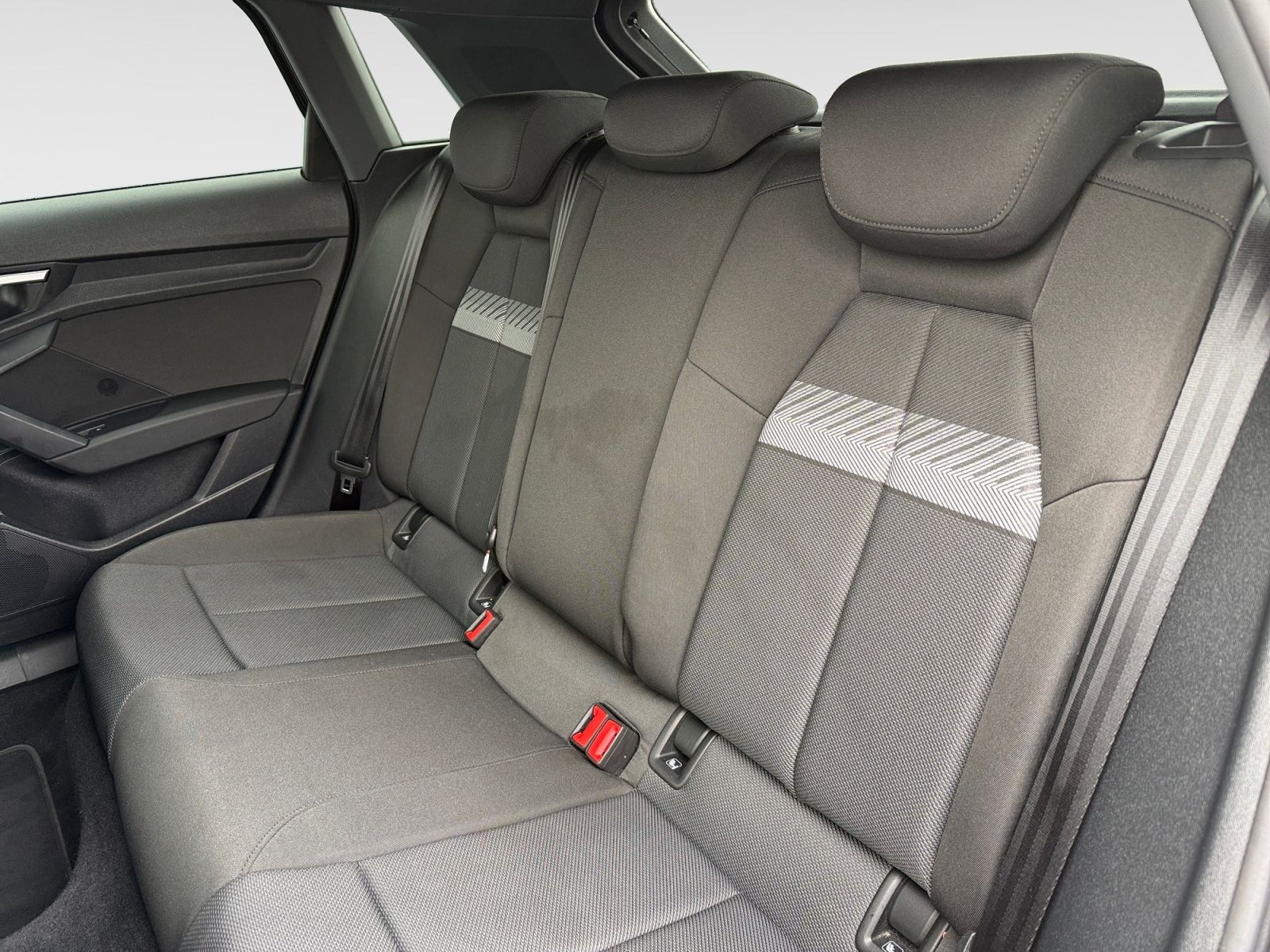 Audi A3 Sportback 45 1.4 TFSI e S-line Navi GRA LED C foto 9