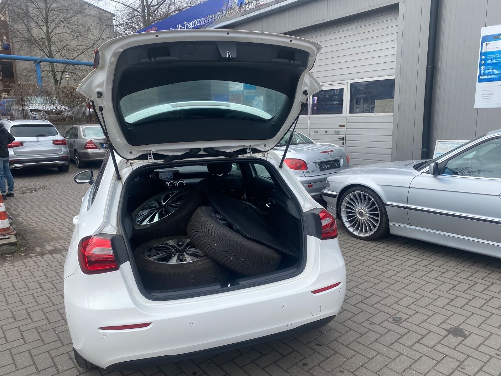 Mercedes-Benz A 180 d / Kamera / Teil Leder / NAVI foto 7