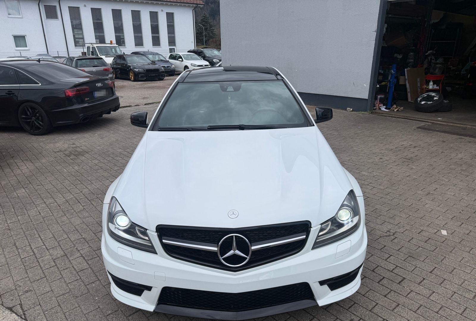 Mercedes-Benz C 63 AMG C Coupe C 63 AMG foto 4