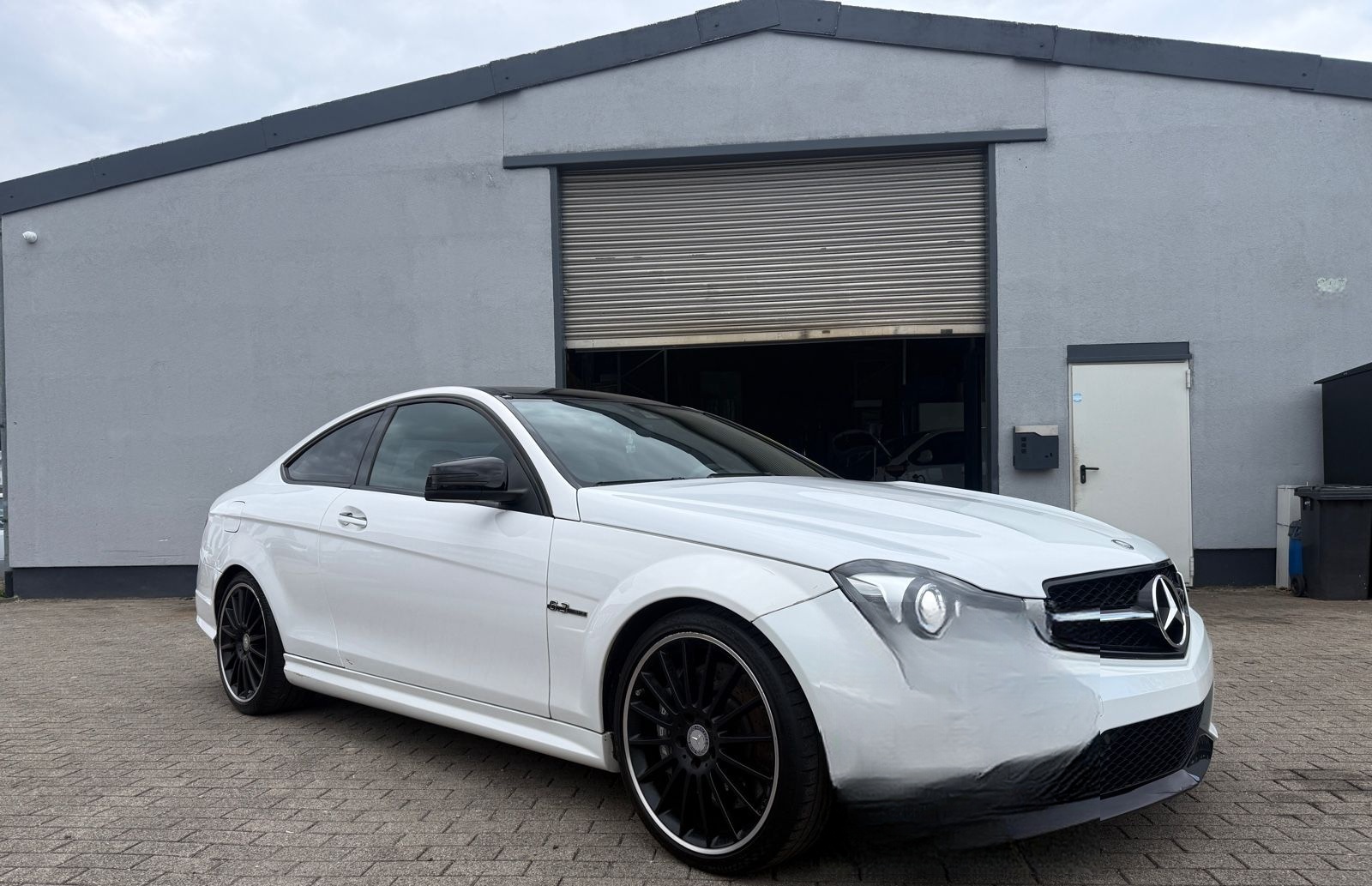 Mercedes-Benz C 63 AMG C Coupe C 63 AMG foto 5