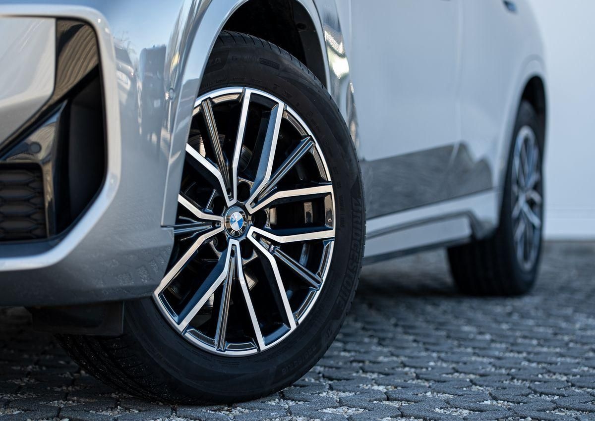 BMW X1 sDrive20i M-Sport AHK PANO KoZg AdLED RFK foto 5