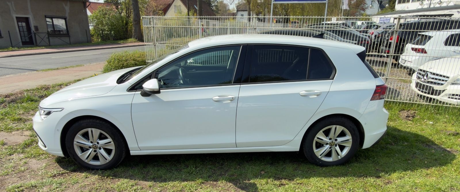 Volkswagen Golf 2.0 TDI SCR DSG Life LED ACC 2.Hand foto 12