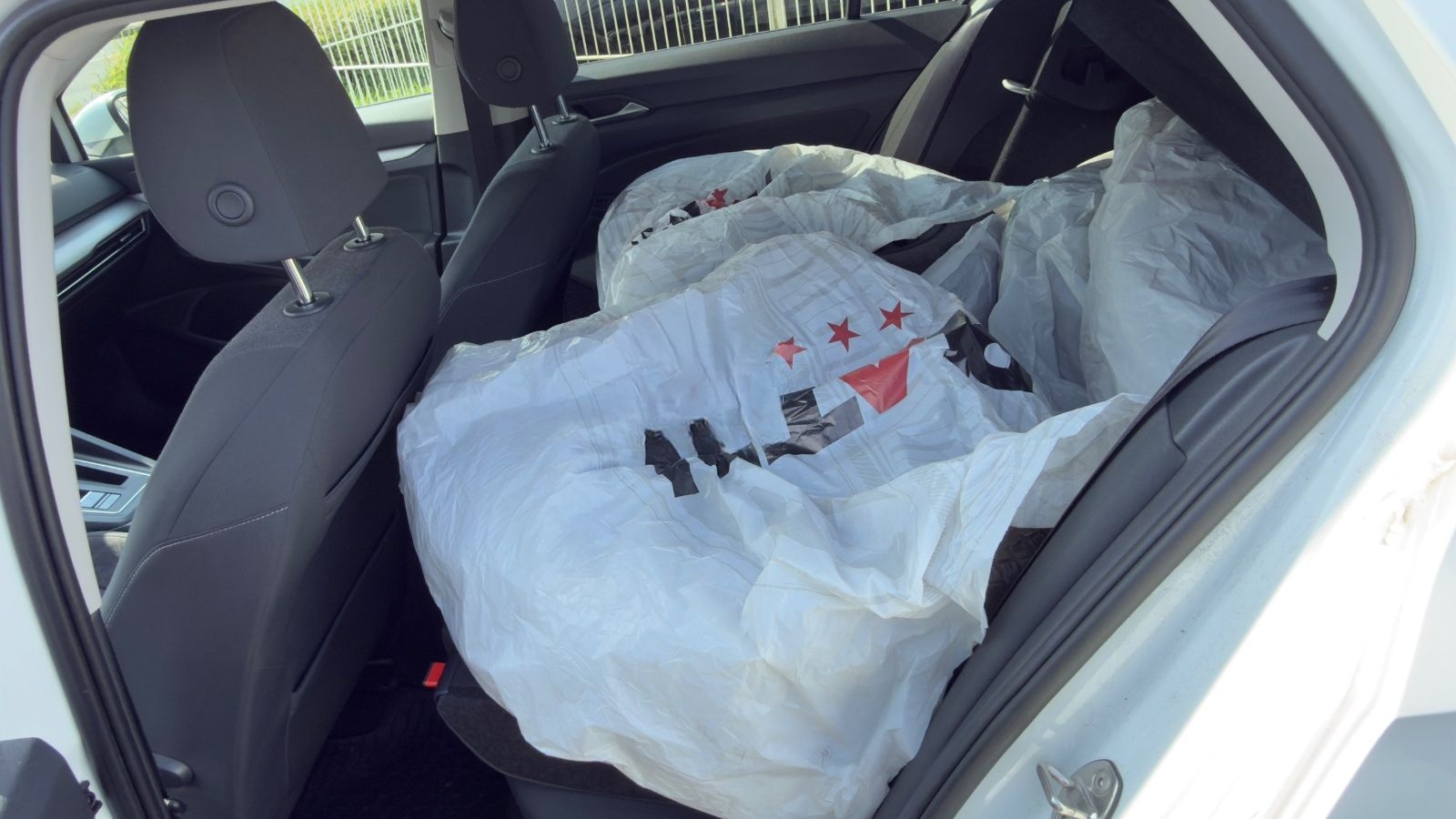 Volkswagen Golf 2.0 TDI SCR DSG Life LED ACC 2.Hand foto 20