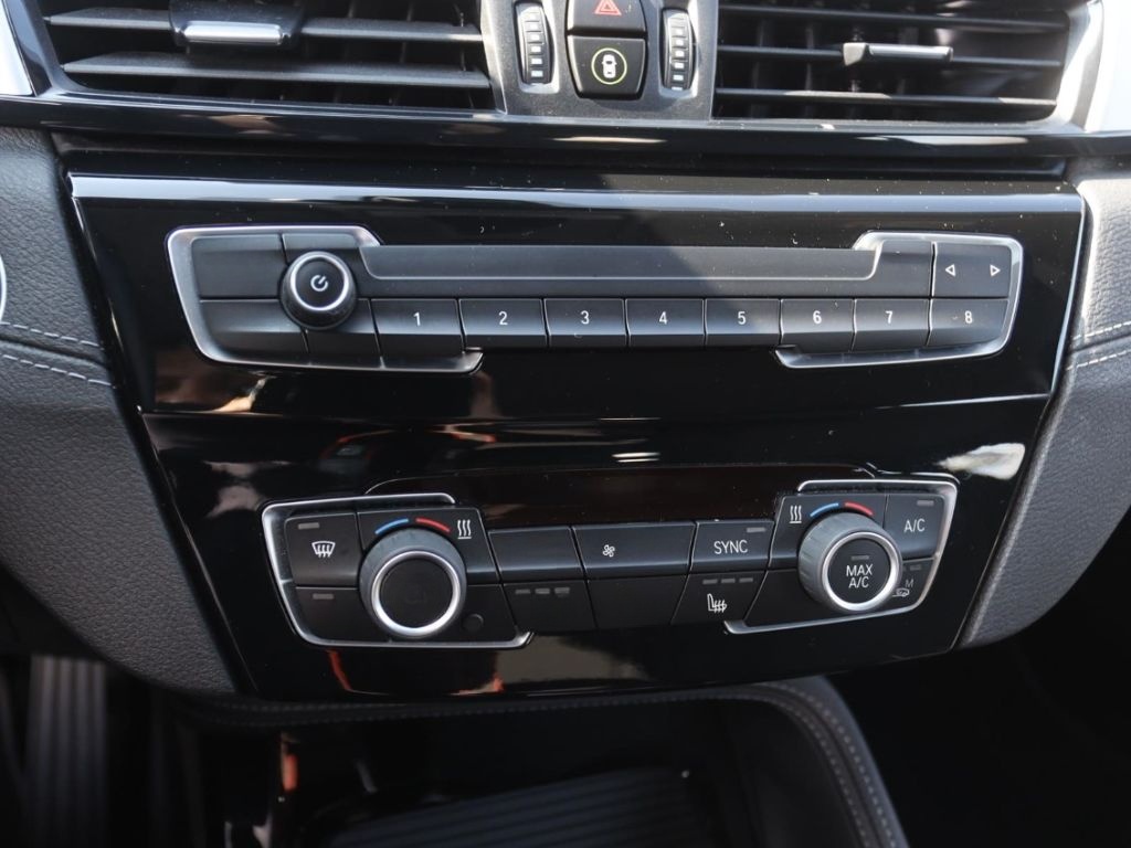 BMW X2 18i+Navi+DAB+LED+Temp+el.Heckklappe+SHZ+PDCv+ foto 12