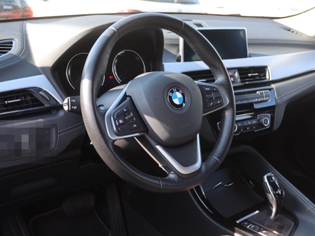 BMW X2 18i+Navi+DAB+LED+Temp+el.Heckklappe+SHZ+PDCv+ foto 8