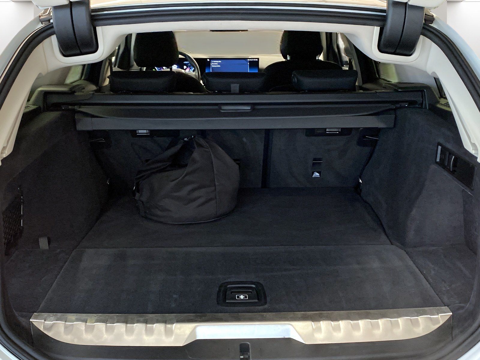 BMW 330e Touring Navi Kamera Sitzheizung foto 11