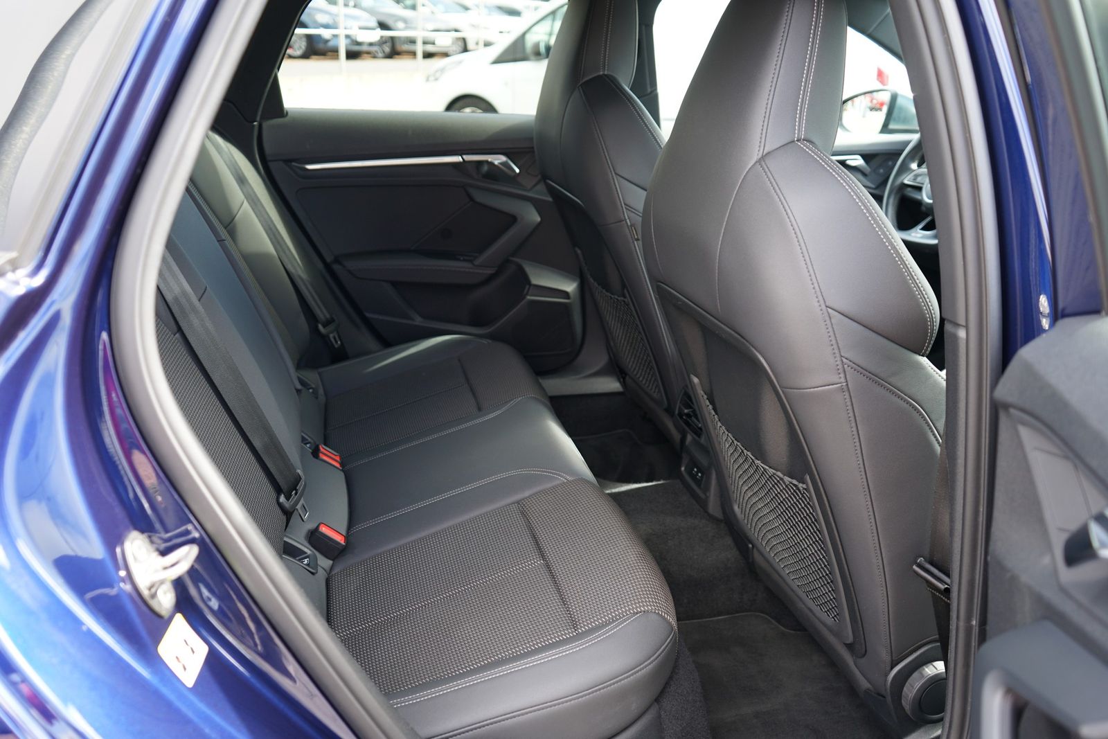 Audi S3 Sportback 2.0 TFSI quattro LED Navi Kamera foto 12