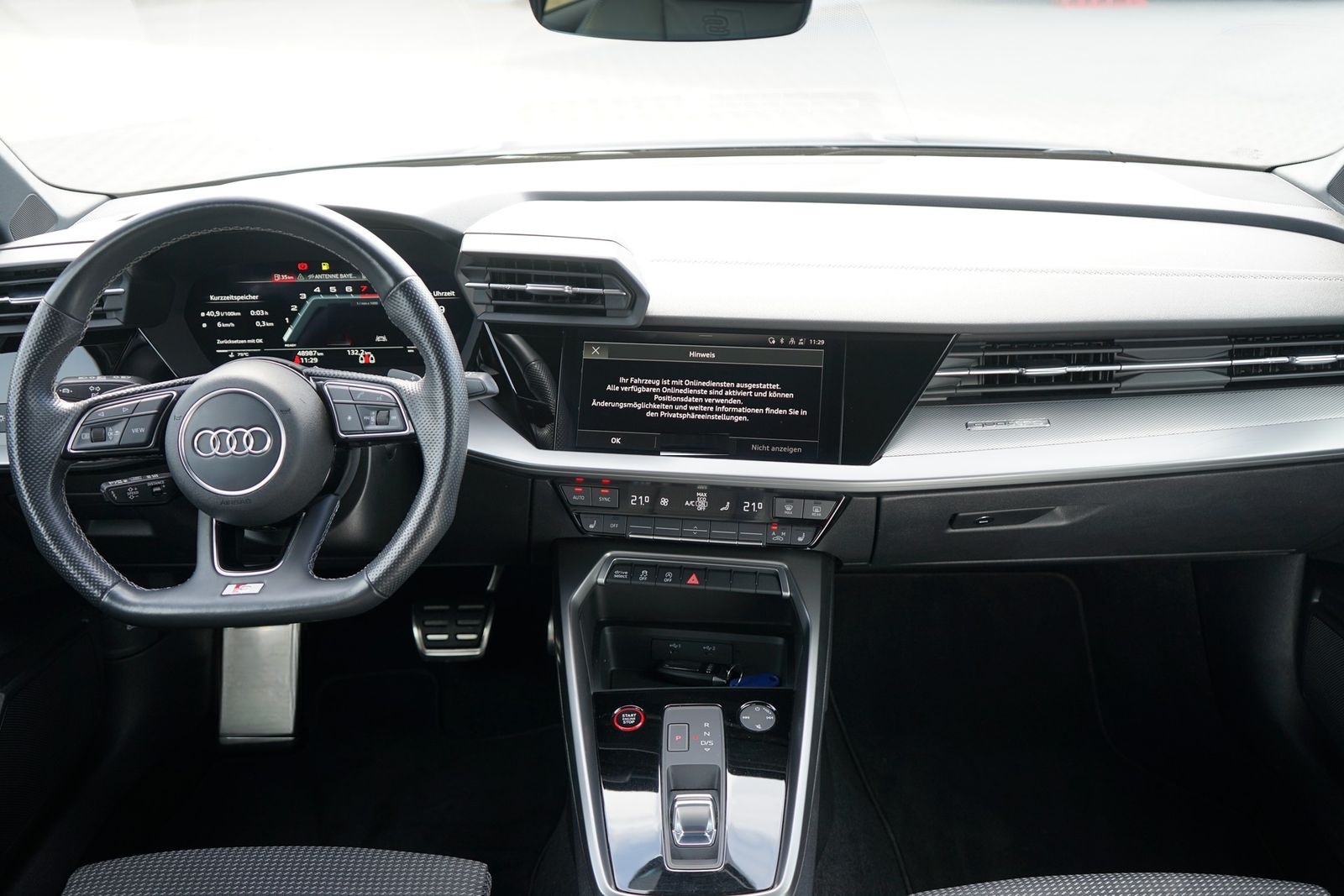 Audi S3 Sportback 2.0 TFSI quattro LED Navi Kamera foto 13