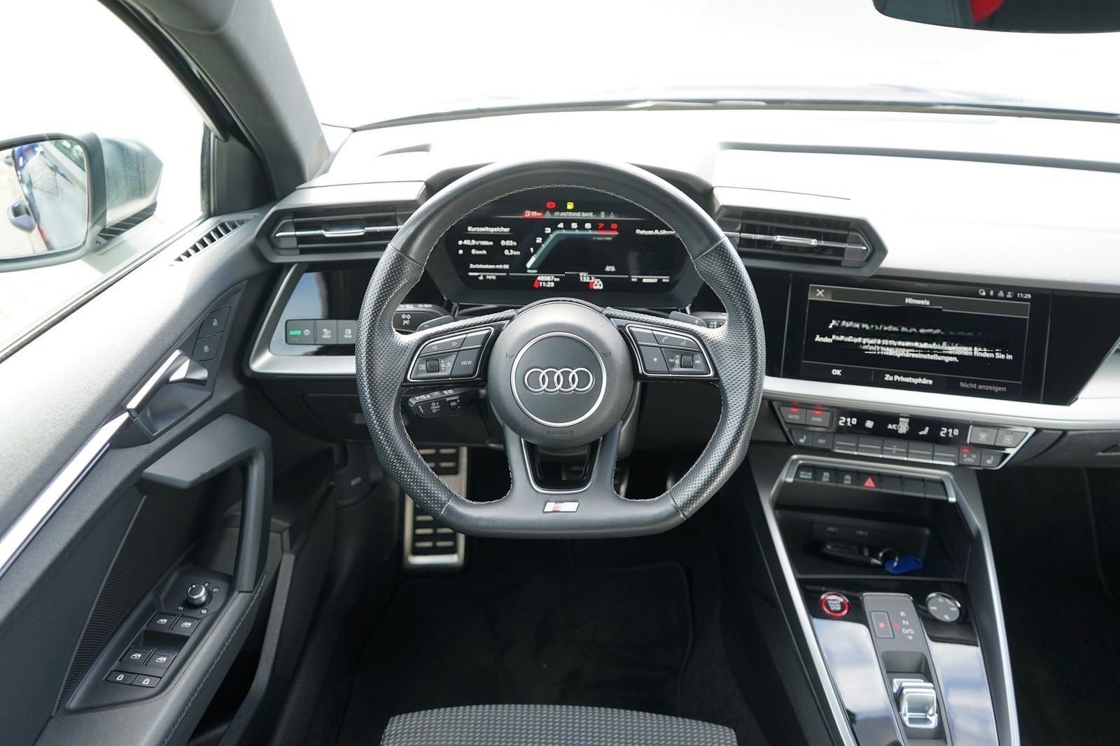 Audi S3 Sportback 2.0 TFSI quattro LED Navi Kamera foto 17