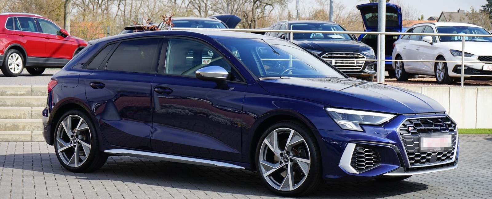 Audi S3 Sportback 2.0 TFSI quattro LED Navi Kamera foto 4