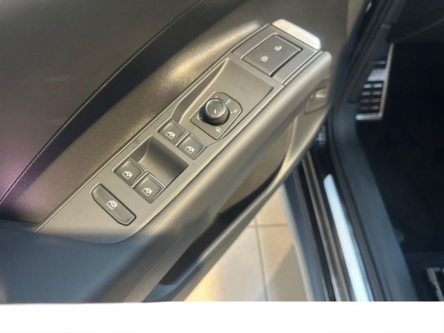 Volkswagen T-Roc R-Line 1.5 l eTSI Tageszulassungen IQ.LIGH foto 10