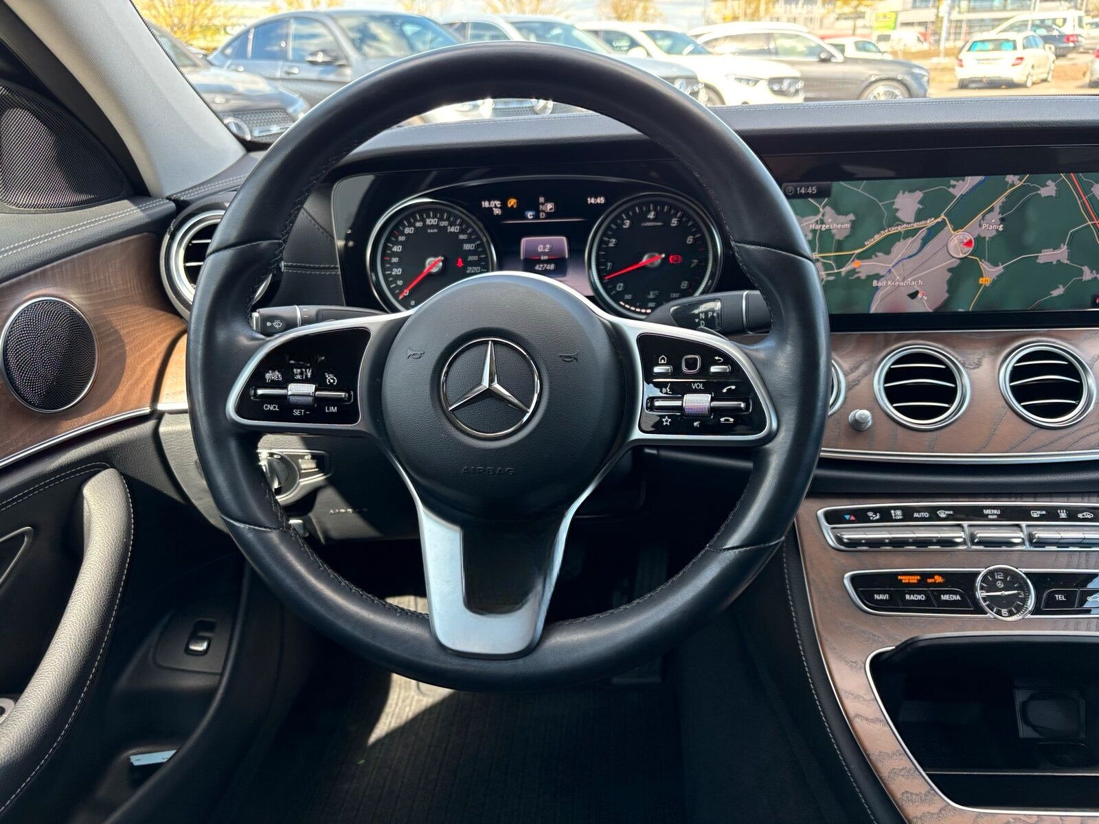 Mercedes-Benz E 450 4M EXCLUSIVE+NAVI+KAMERA+LED+STANDHEIZUNG+ foto 13