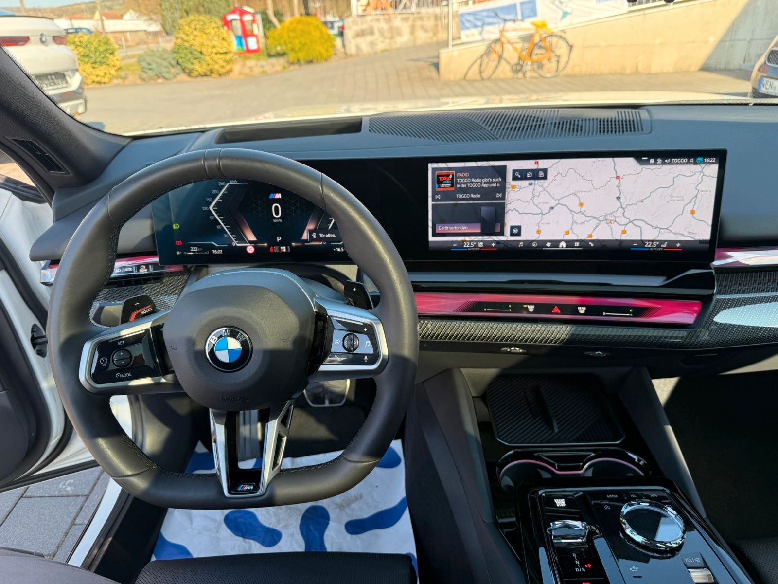 BMW 540d xDrive M PRO HUD AHK PANO STHZ AKTIVSITZ 20 foto 12