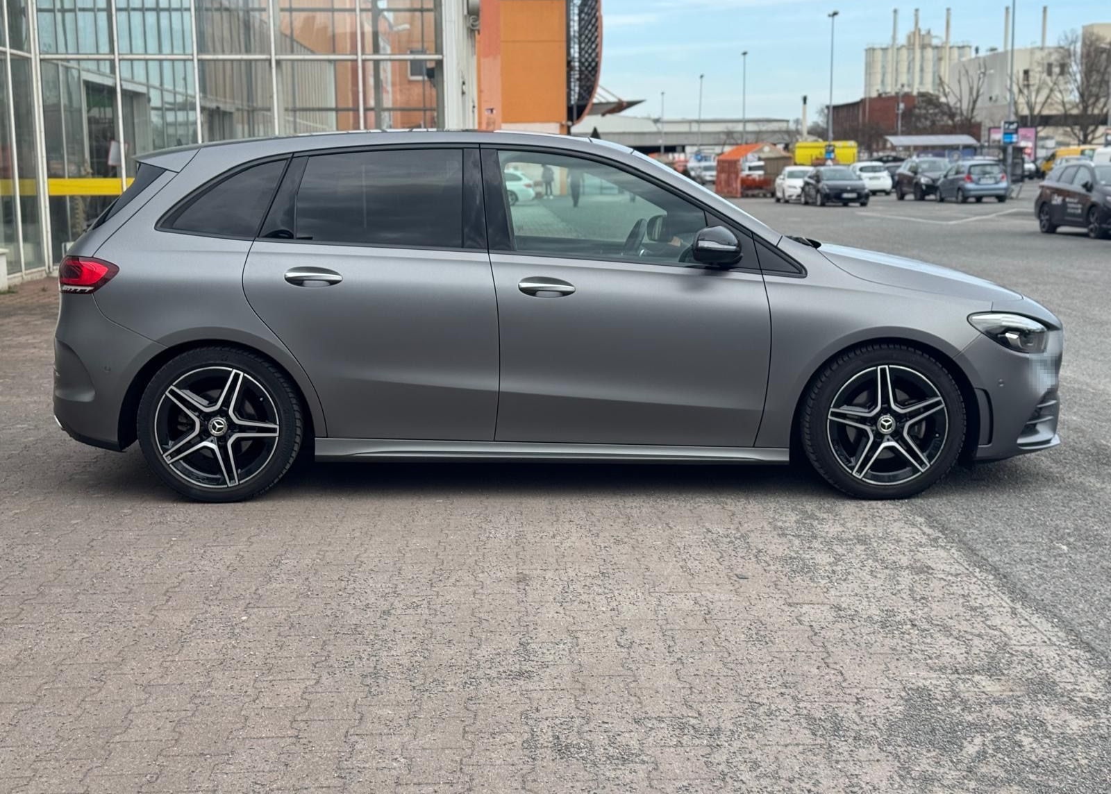 Mercedes-Benz B 200 AMG Line VOLL/PANO/MEMORY/AMBITION/KAMERA/ foto 4