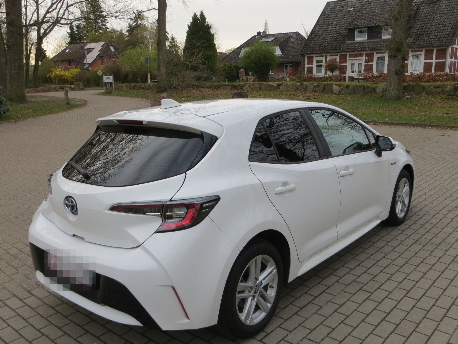 Toyota Corolla Hybrid Business Edition R-Kam +div. Ass foto 4