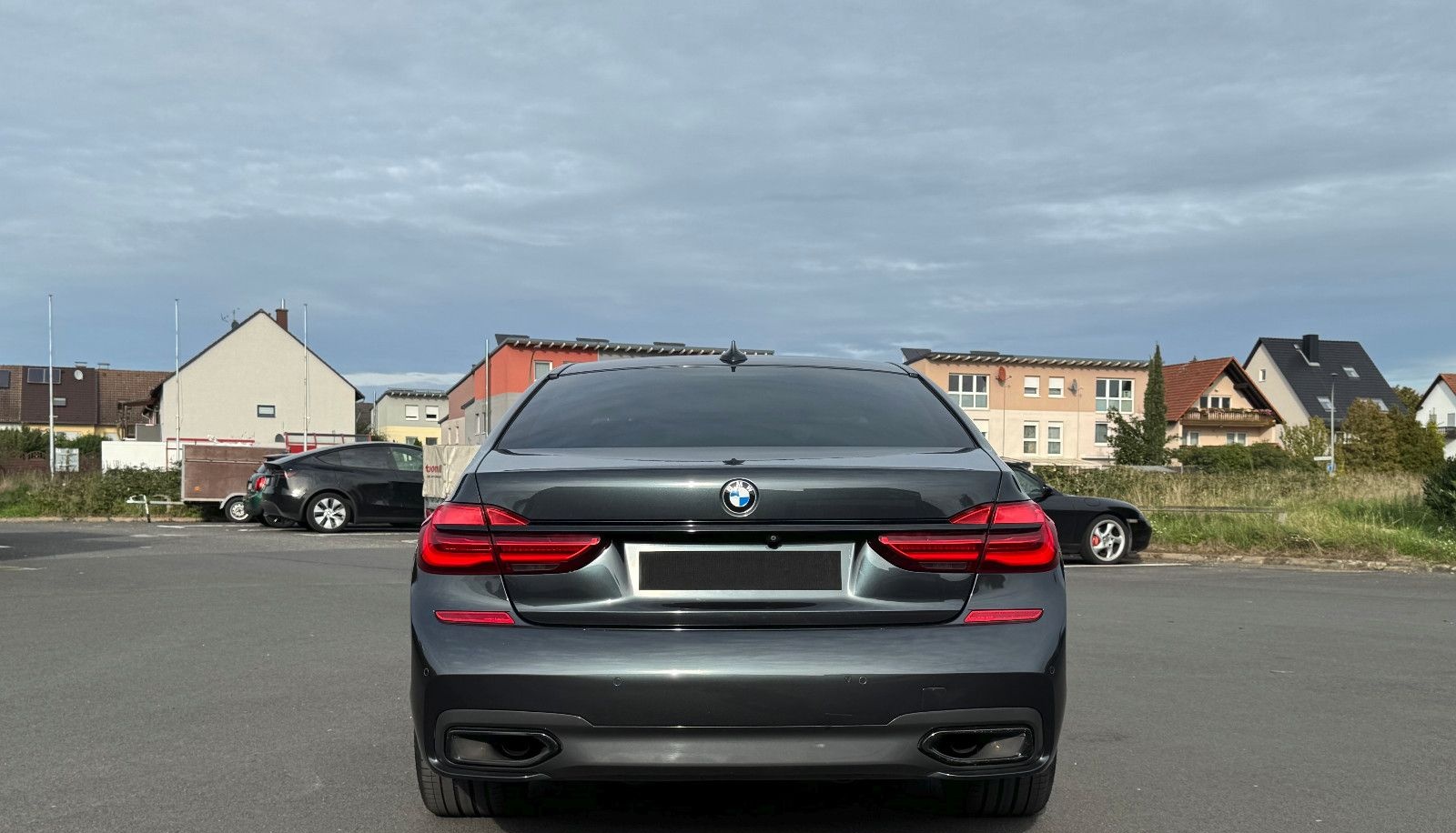 BMW 740e IPerfomance M-Sportpaket Laser B&W Driv Ass foto 6