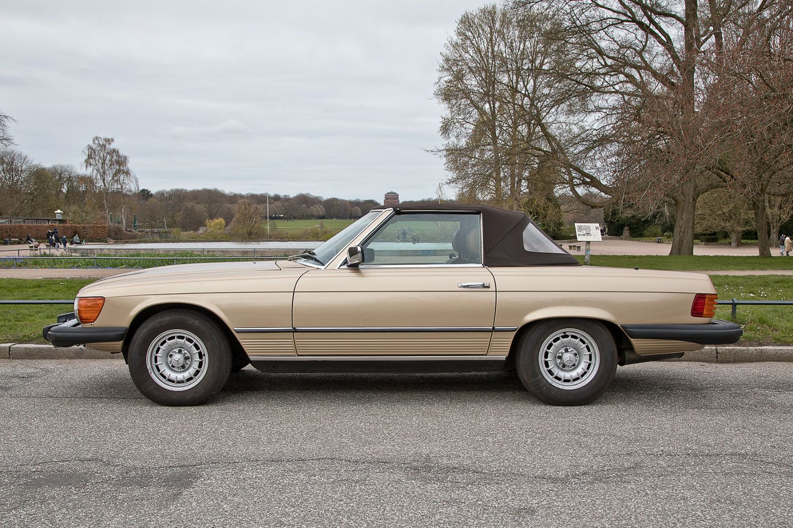 Mercedes-Benz 380 SL foto 2