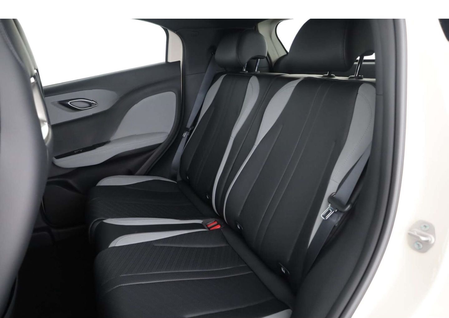 BYD Dolphin Surf Comfort LP: 32.449,- /Top-View/SHZ/ foto 12