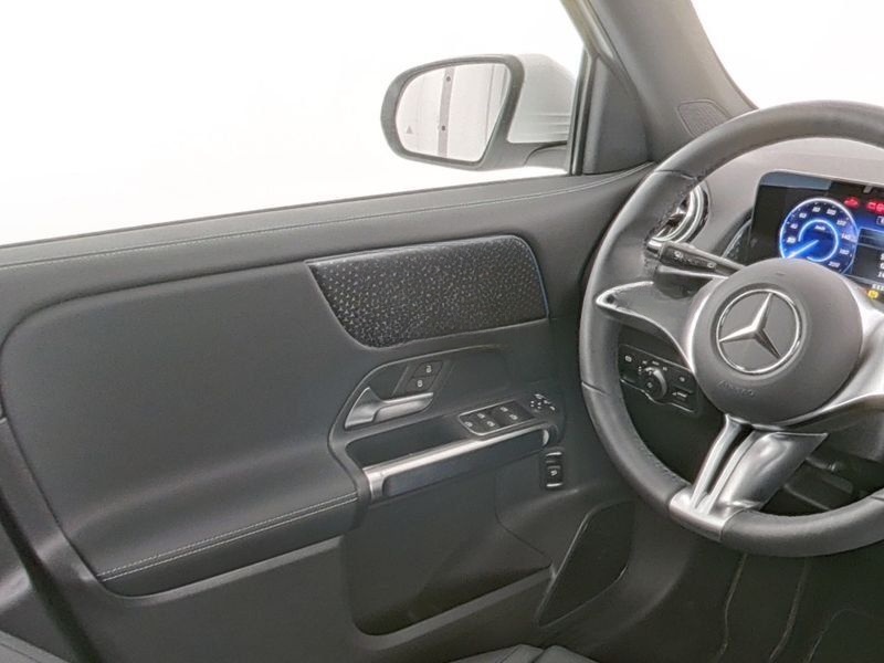 Mercedes-Benz EQB 350 4M PROG-ADV+ MEMORY FAP 360° KEYLG SOUND foto 9