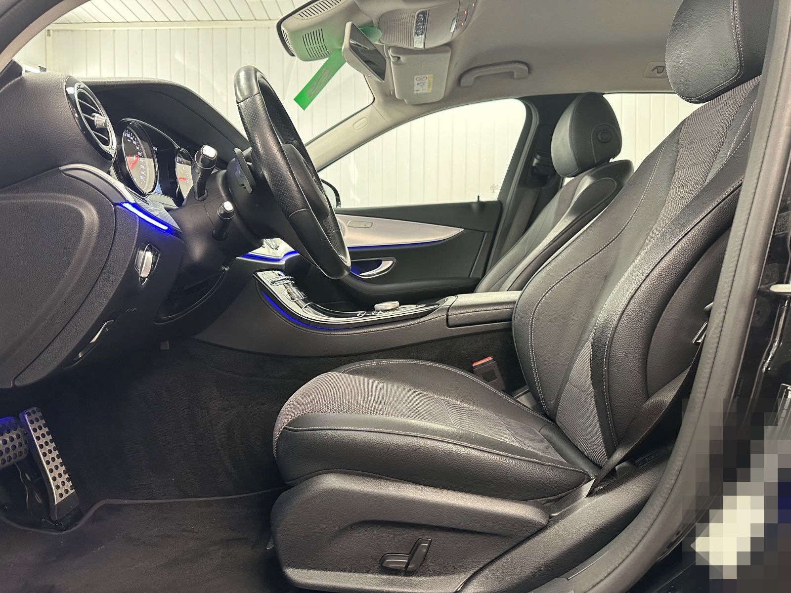 Mercedes-Benz E 220 d 4Matic All-Terrain  Kamera Airmatic LED foto 15