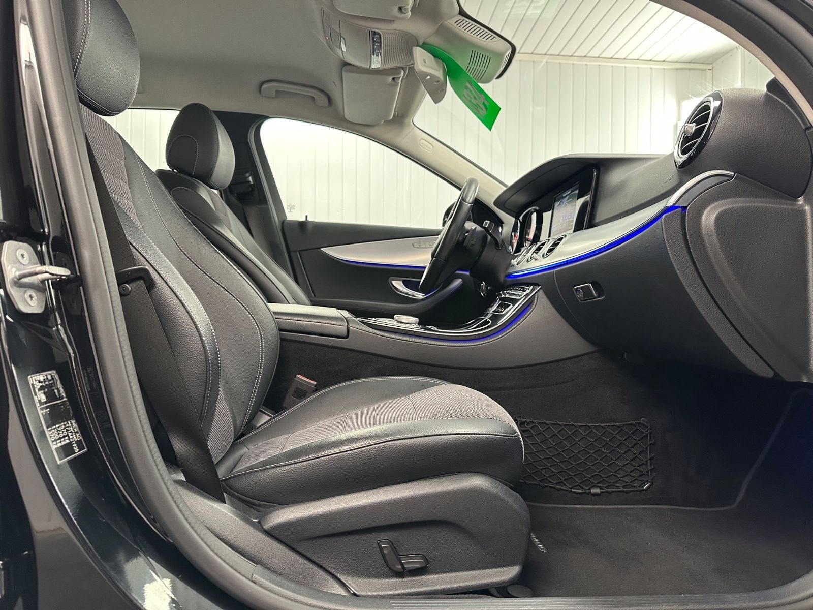 Mercedes-Benz E 220 d 4Matic All-Terrain  Kamera Airmatic LED foto 17