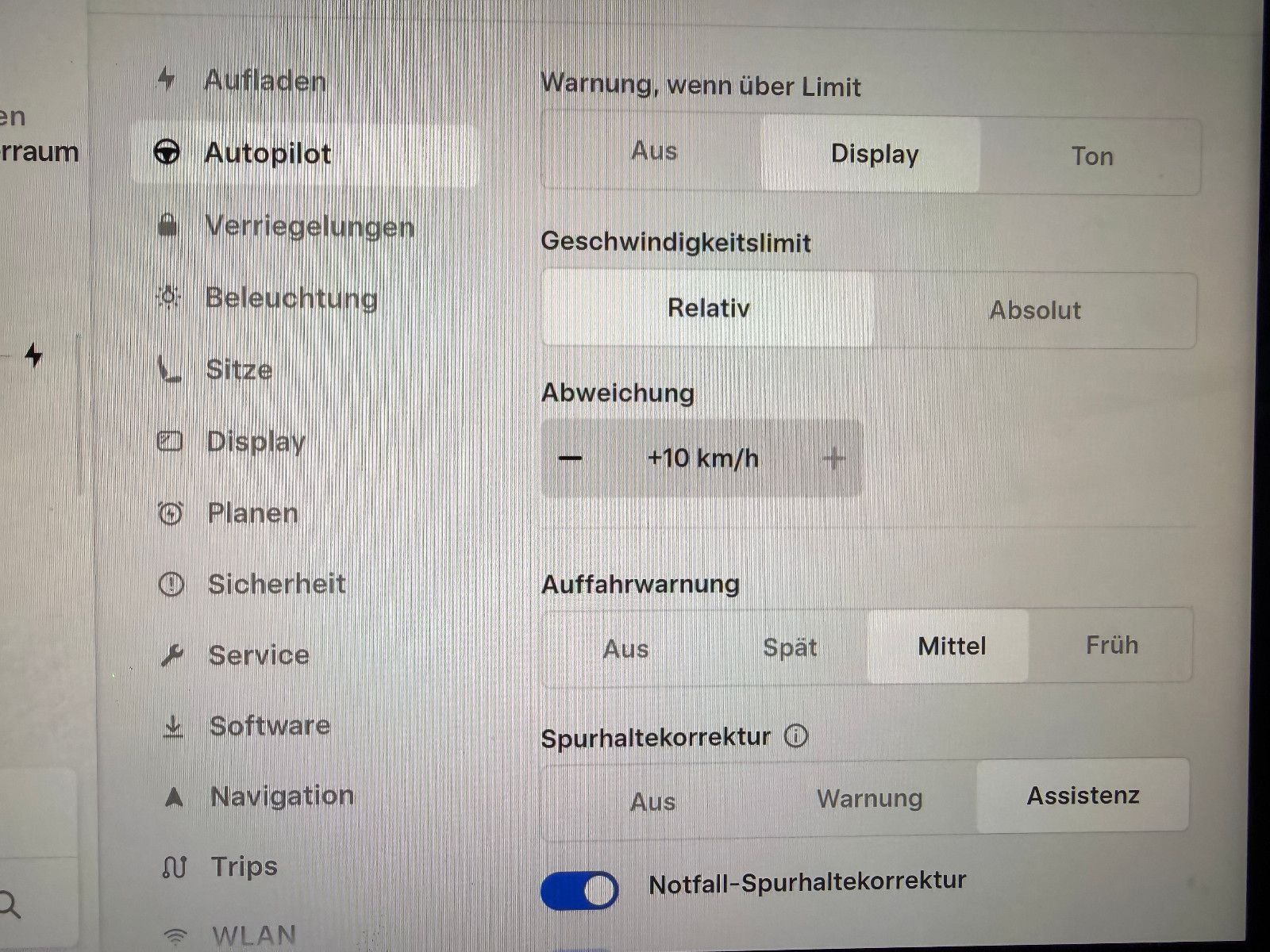 Tesla Model Y  LR AWD + comfort suspension foto 14