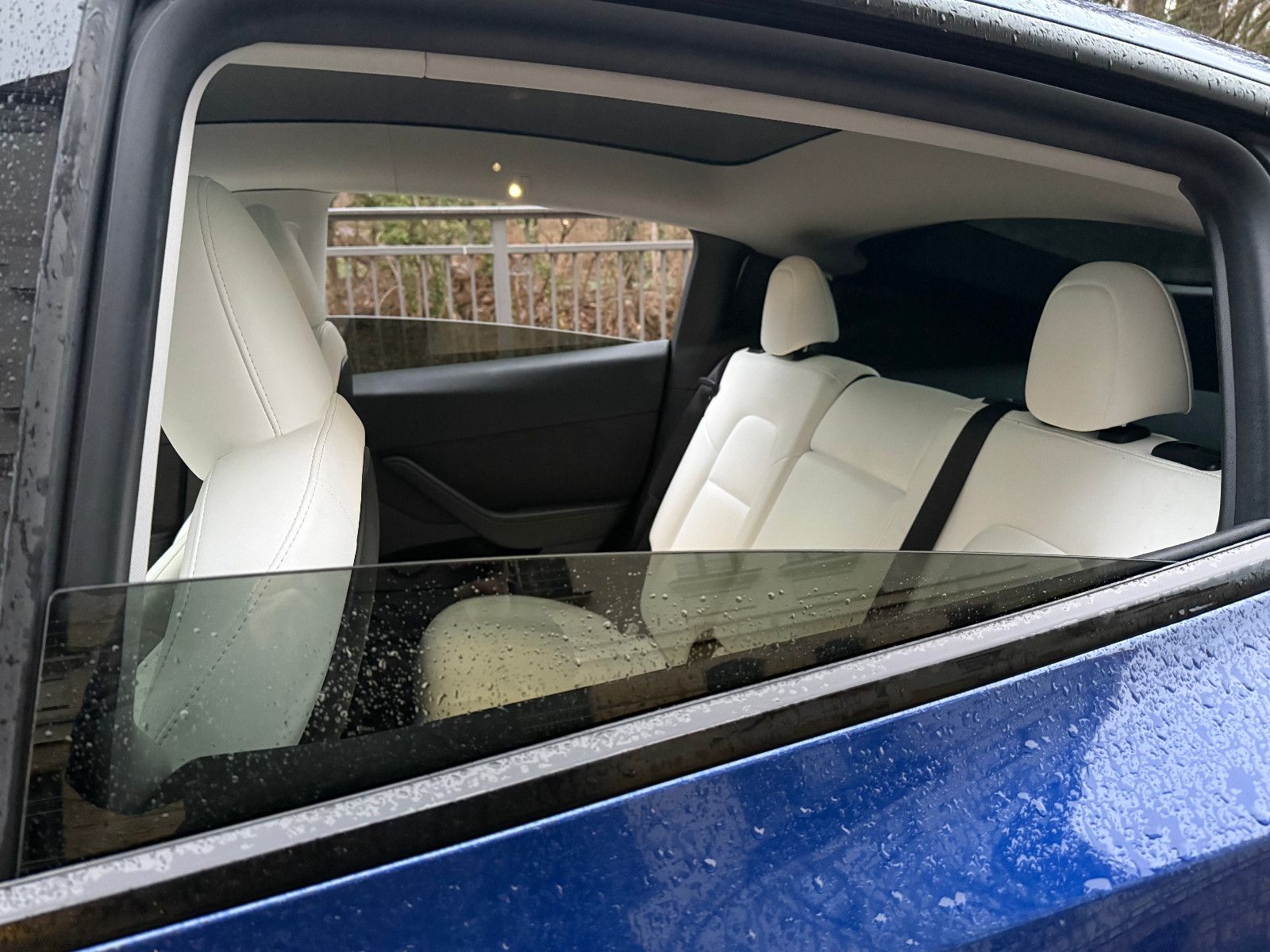 Tesla Model Y  LR AWD + comfort suspension foto 5