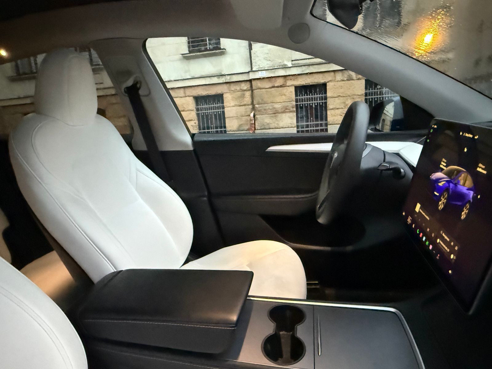 Tesla Model Y  LR AWD + comfort suspension foto 6