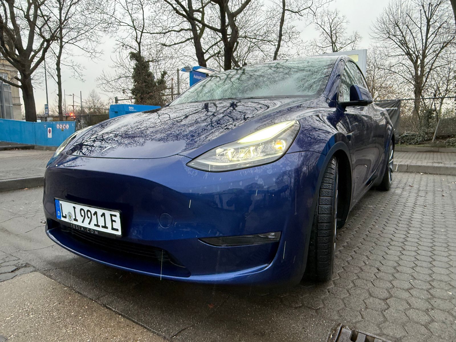 Tesla Model Y  LR AWD + comfort suspension foto 9
