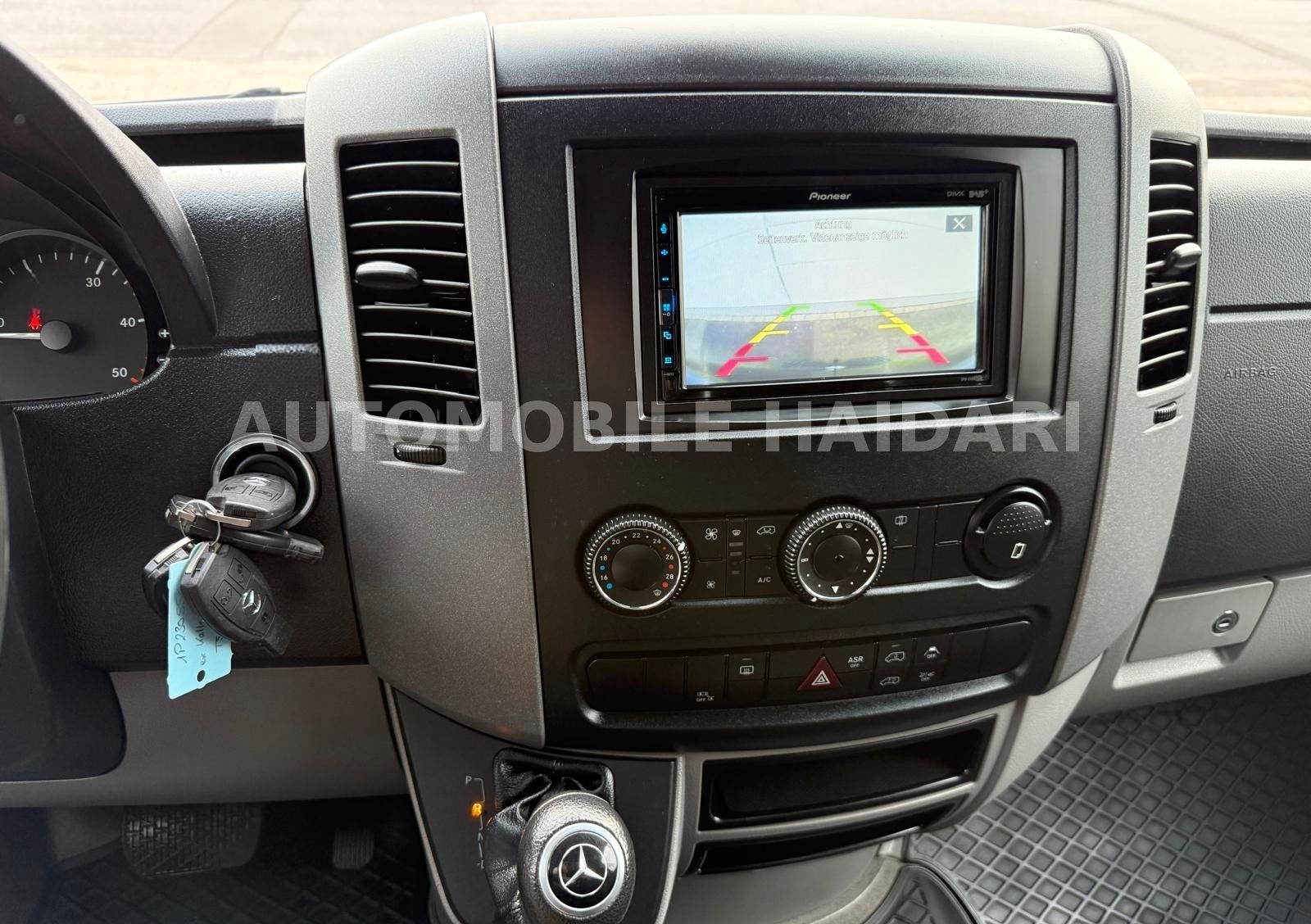 Mercedes-Benz Sprinter 316 CDI AUTOMATIK L2H1 + KLIMA+AHK+HOLZ foto 21