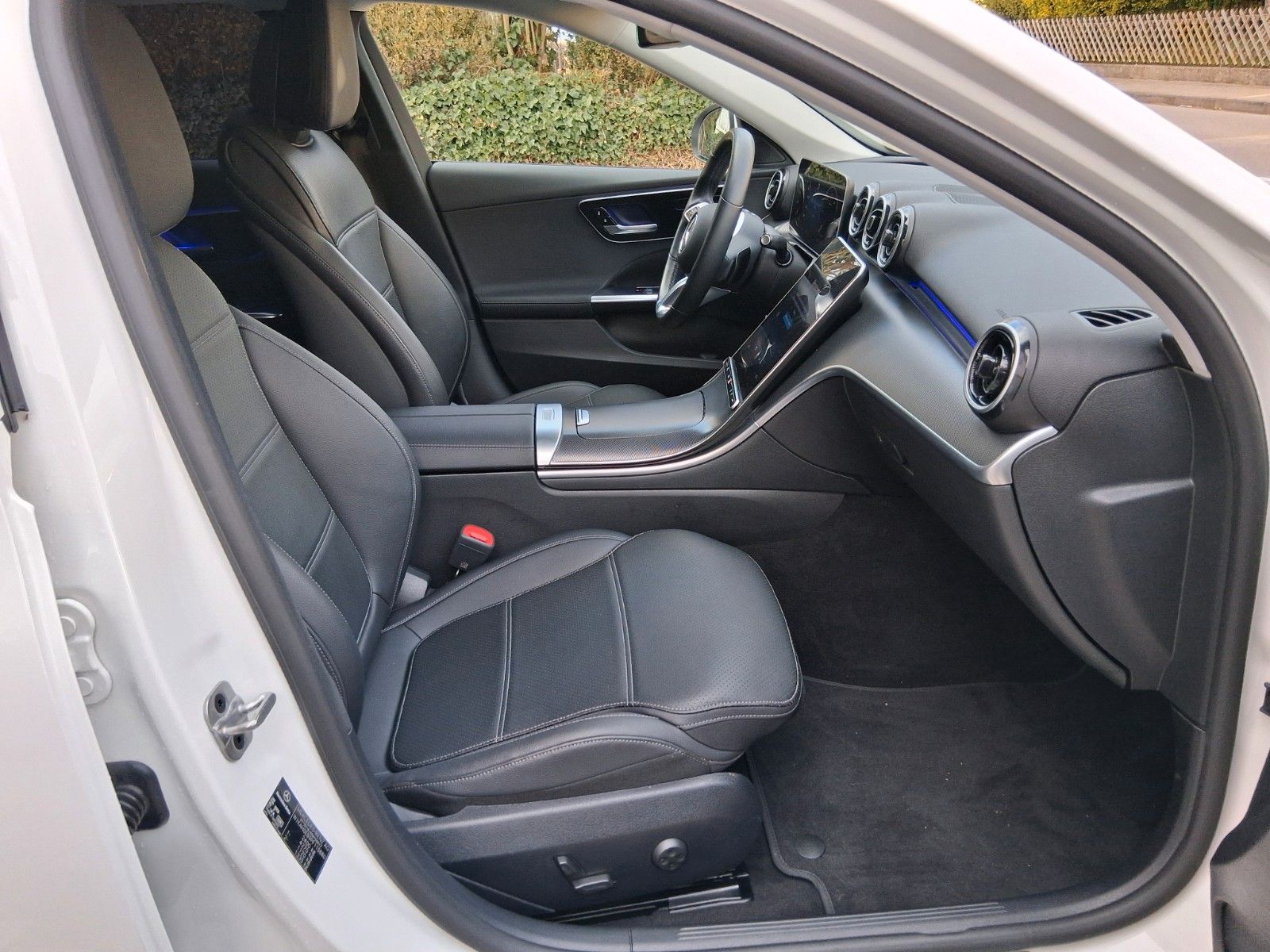 Mercedes-Benz C 220 d T-Model AVANTGARDE DISTRONIC Plus foto 11