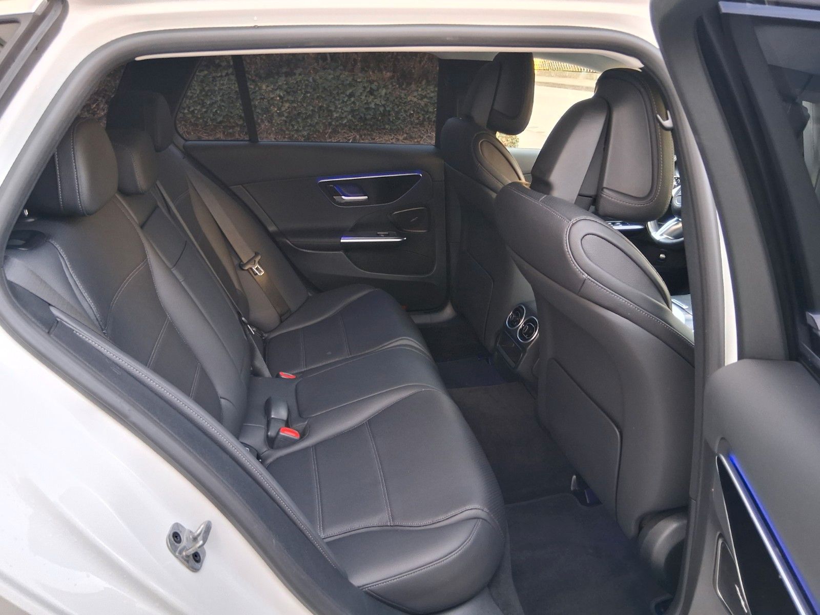 Mercedes-Benz C 220 d T-Model AVANTGARDE DISTRONIC Plus foto 14