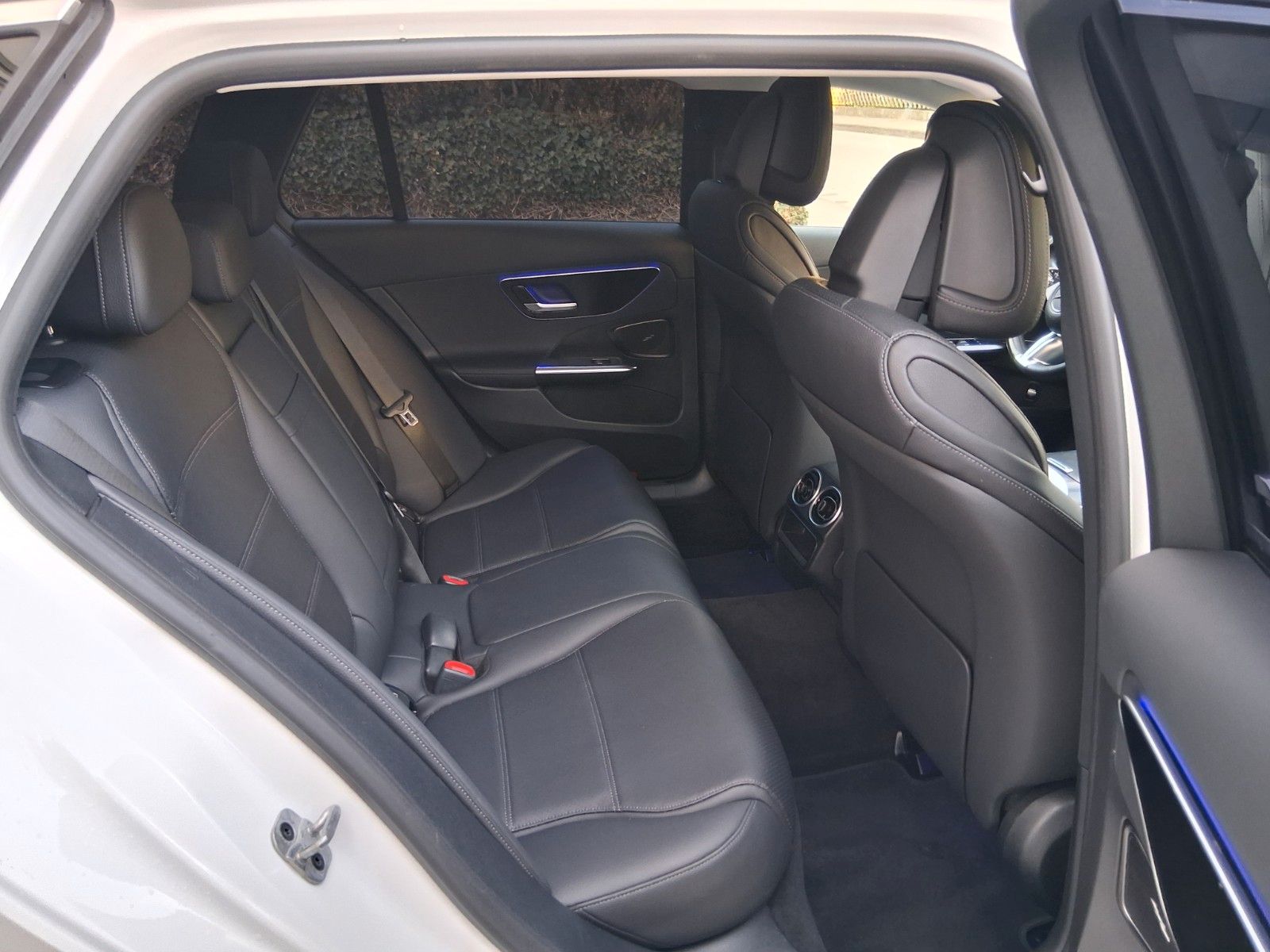 Mercedes-Benz C 220 d T-Model AVANTGARDE DISTRONIC Plus foto 15
