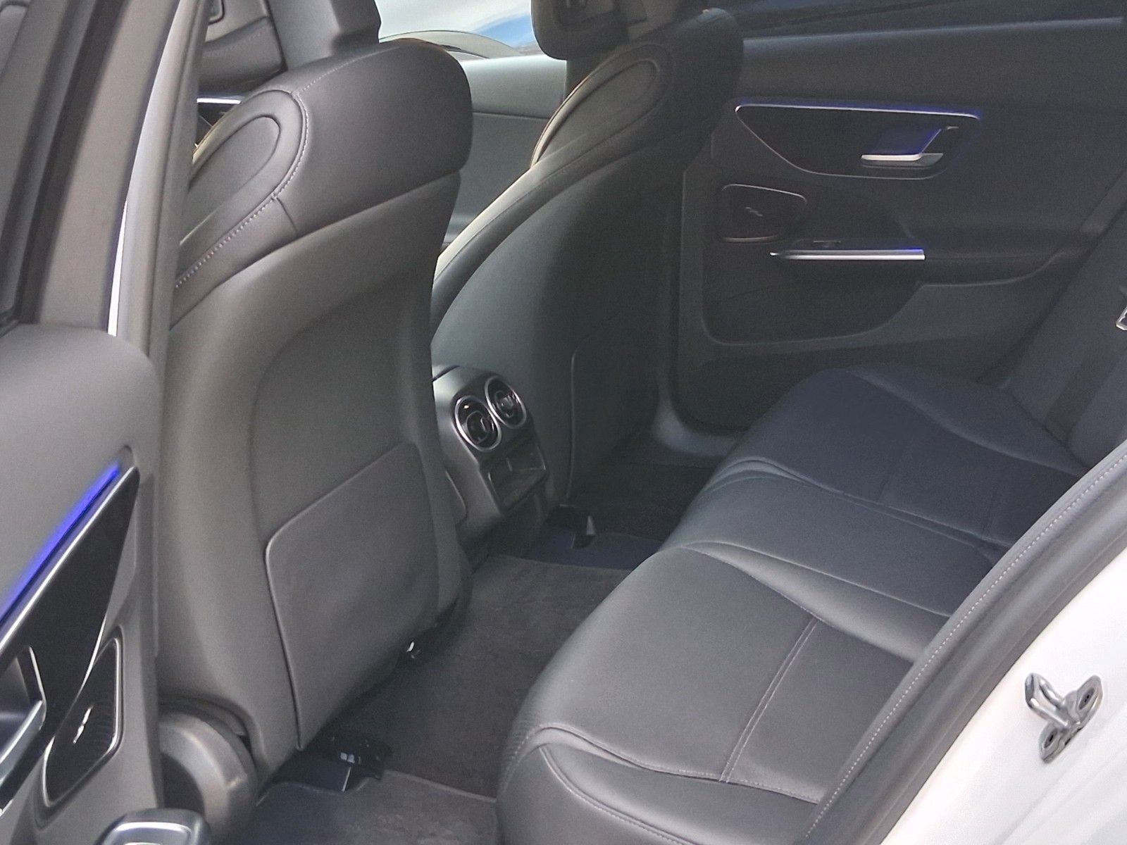 Mercedes-Benz C 220 d T-Model AVANTGARDE DISTRONIC Plus foto 23