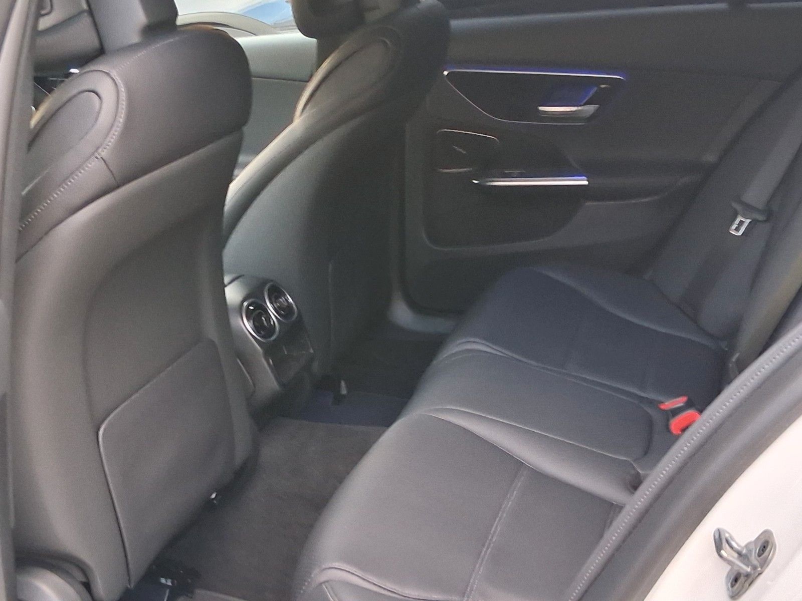 Mercedes-Benz C 220 d T-Model AVANTGARDE DISTRONIC Plus foto 24