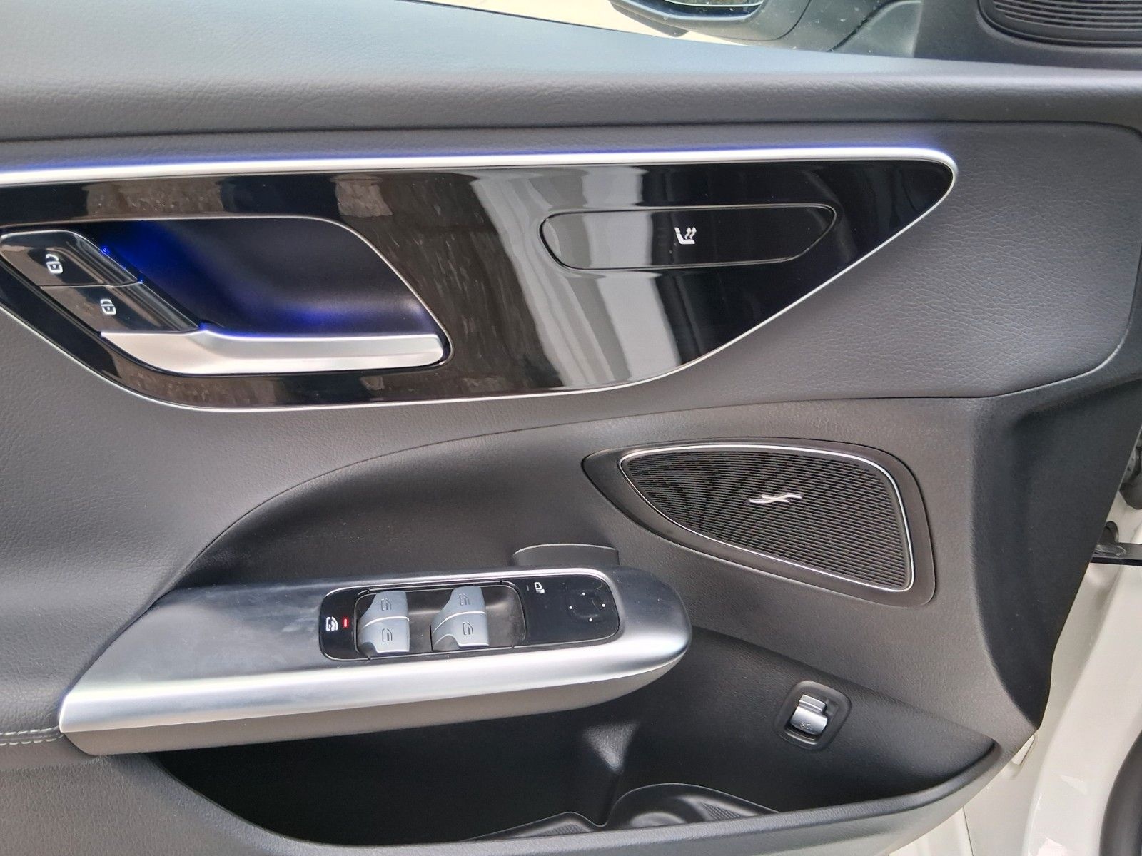 Mercedes-Benz C 220 d T-Model AVANTGARDE DISTRONIC Plus foto 25