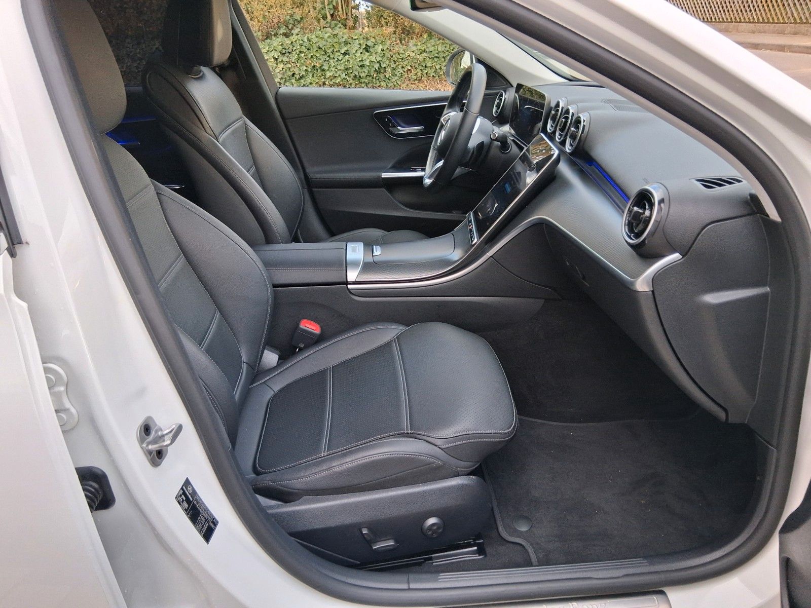 Mercedes-Benz C 220 d T-Model AVANTGARDE DISTRONIC Plus foto 10
