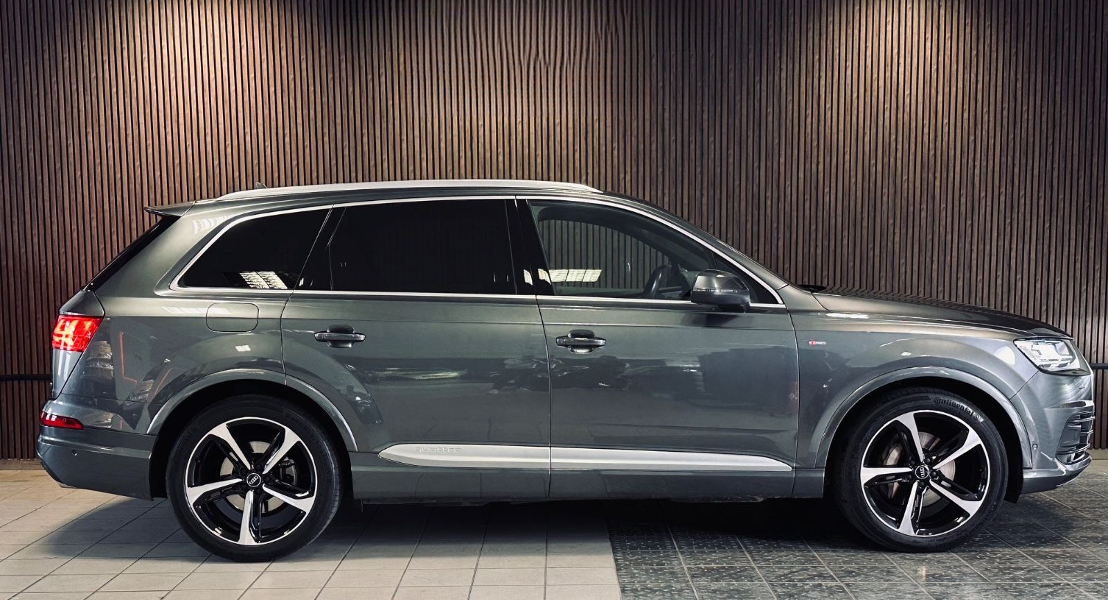 Audi Q7 3.0 TDI quattro, 1. Hand, SHZ, AHK, 21 Zoll, foto 4