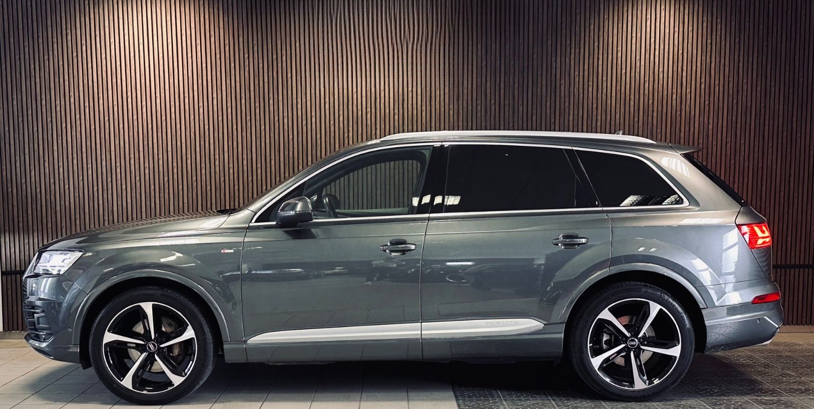Audi Q7 3.0 TDI quattro, 1. Hand, SHZ, AHK, 21 Zoll, foto 5