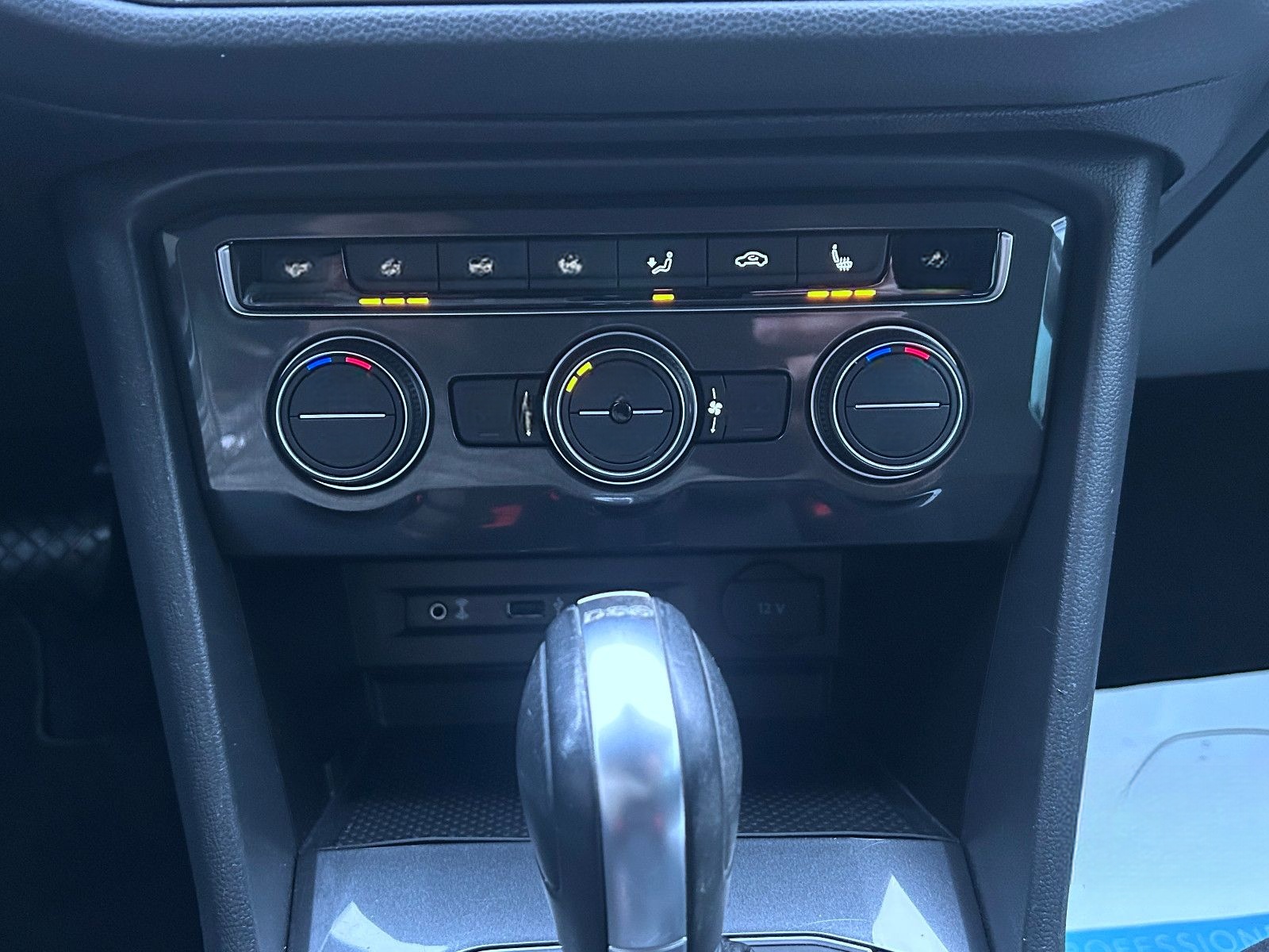 Volkswagen Tiguan 2,0 Ltr. Aut. 4Motion  Bi-Xenon Navi AHK foto 13