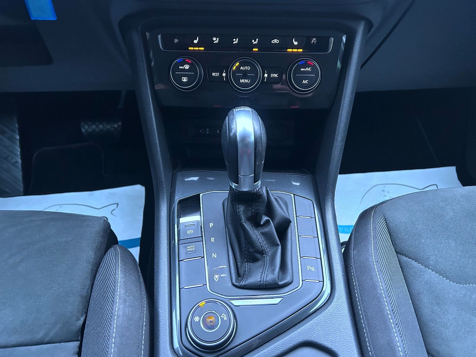 Volkswagen Tiguan 2,0 Ltr. Aut. 4Motion  Bi-Xenon Navi AHK foto 14