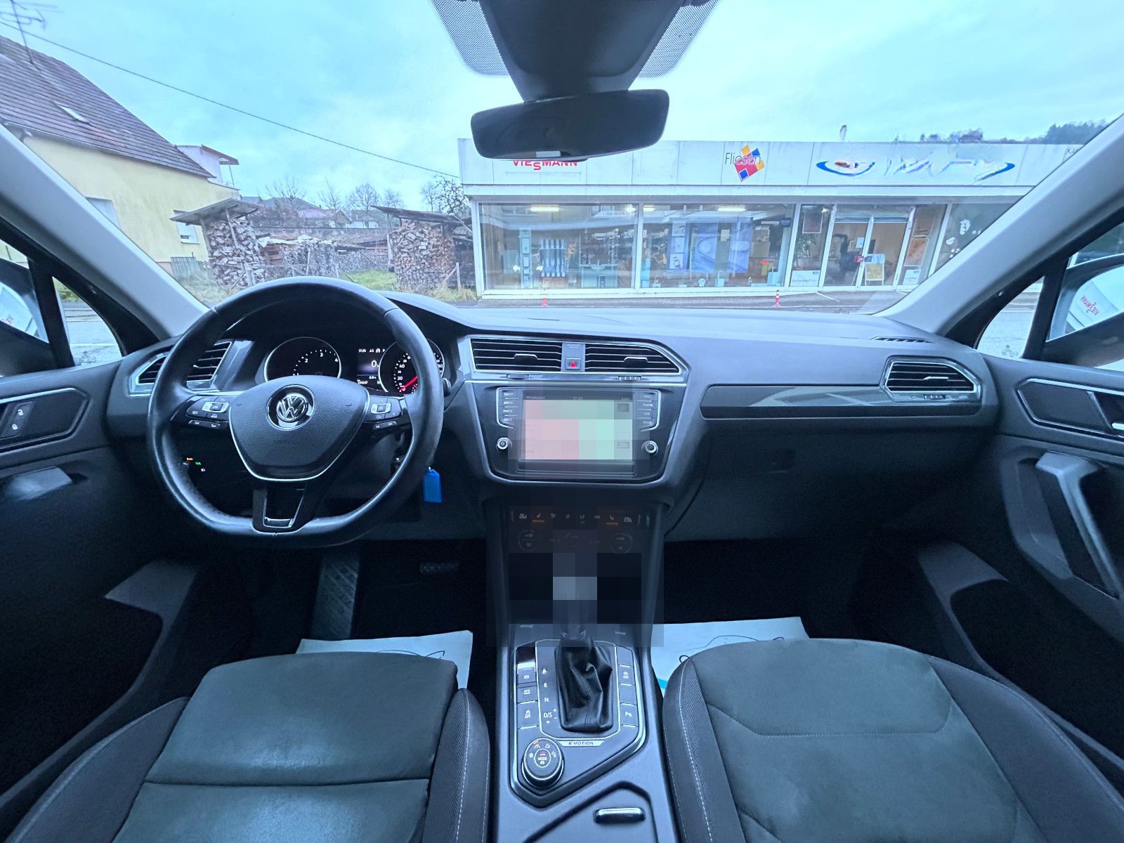 Volkswagen Tiguan 2,0 Ltr. Aut. 4Motion  Bi-Xenon Navi AHK foto 15